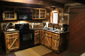 The Old Dam Cabin - Image 5