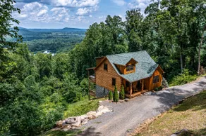 Mountainside Retreat - Image 3