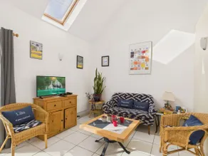 Charming vacation home with terrace and garden 200m from the beach - Image 2