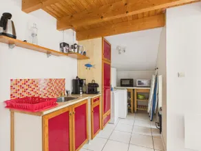 Charming vacation home with terrace and garden 200m from the beach - Image 4