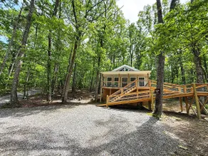 Coyote Cabin beside DeSoto State Park | Fast WiFi - Image 5