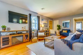 Pet-Friendly Pensacola Home w/ Sunny Backyard! - Image 4