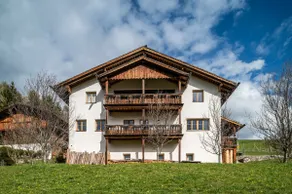 Biohof Maurer Apt Dorfblick - Image 4