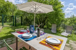 Grande villa entièrement équipée avec barbecue, terrasse et jardin | Vue panoramique - Image 4