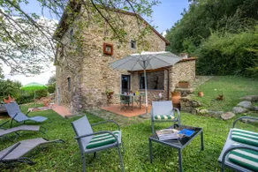Grande villa entièrement équipée avec barbecue, terrasse et jardin | Vue panoramique - Image 2