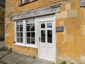 Ashton House - Image 2