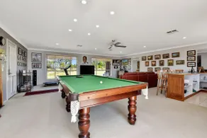 Noble Willow Estate Lovedale. Super Spacious, with views and pool - Image 3