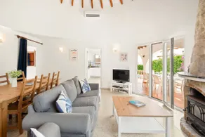 Casa Kintore A beautiful family friendly villa situated in the heart of S’Algar - Image 5