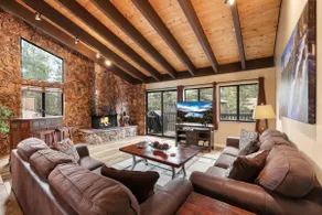 Heavenly Haven - Hot Tub and Seasonal HOA Pool - Image 4