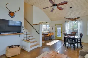 Buena Vista Vacation Home: Hot Tub, Mountain Views - Image 3
