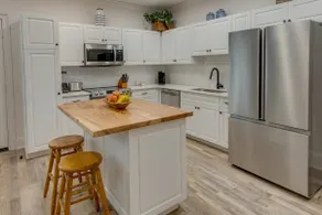 Wfh-friendly Condo Rental in Nashville, Georgia! - Image 2