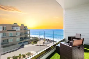 Elegant & Modern Beachfront Condo - 835-5 - Image 2