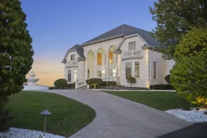 12,000 SF Mansion w/Pool & Lakeview - Image 5