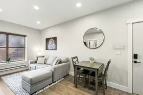 Downtown One Bedroom Apartment Fully Furnished - Image 3
