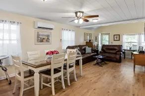 Morningside Vista Lake House-Idyllic Lakefront Home Dog-Friendly - Image 4