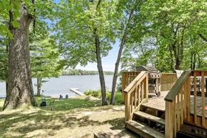 Morningside Vista Lake House-Idyllic Lakefront Home Dog-Friendly - Image 2