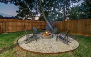 Serene 4 Bed Getaway Hot tub & Fire Pit - Image 2
