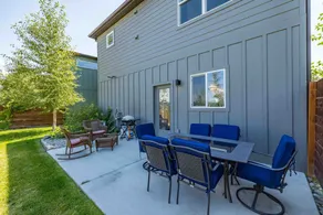 Modern home w/garage converted game room! - Image 5