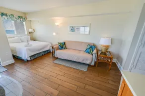 9th Floor Studio, Breathtaking Ocean Front, Pools! - Image 5