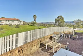 Garden, Gazebo & Fire Pit: Fallbrook Home! - Image 5