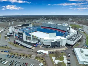 Walk to Bills Stadium | Ping Pong / Darts | K Bed - Image 2