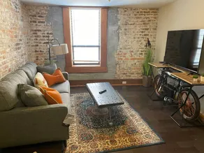 Heart of Downtown 1 BR/1 BA - Hidden Gem - Image 2