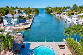 Private Pool, 40’ Dock, Tiki Hut, Open Water Views - Image 3