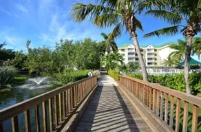 The Grenada at Sunrise Suites - Shared Pool - Image 5