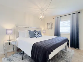Simply Salem Cottage - Image 4