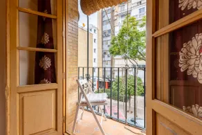 Modern and bright apartment in the heart of Triana - Image 4