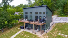 Lakefront Home with Dock - Hot tub - 7 miles to Ar - Image 2