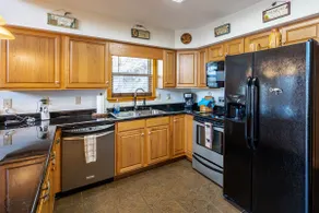 Ridgetop Lakeview Retreat - 4 Bedroom Cabin with Private Deck Overlooking Lake Nantahala - Image 5