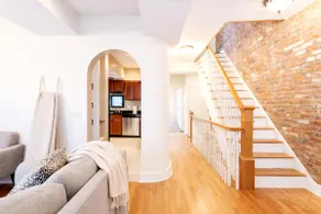 The Brick: Rooftop Deck Home | Walk to Yale - Image 4