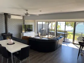Absolute Waterfront at Woodlands - Image 3