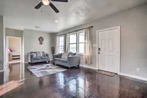 Peaceful Atascosa Home w/ Balcony & Deck! - Image 4