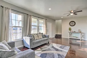 Peaceful Atascosa Home w/ Balcony & Deck! - Image 2