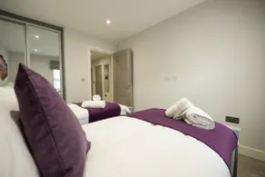 Premium 1-Bed, 1-Bath Apartment by KSA - Image 5