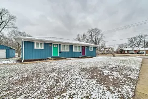 Stylish Vacation Rental - Walk to ISU! - Image 2