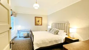 5-Bedroom Flat, Central, Close to Castro & Mission - Image 2