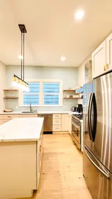 5-Bedroom Flat, Central, Close to Castro & Mission - Image 5