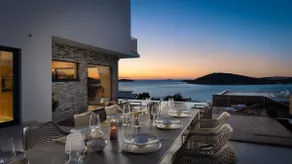 Villa Ramarin with infinity heated pool, jacuzzi and sauna by the sea in Rogoznica - Image 5