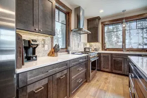 Eagle Ridge | Private Hot Tub & Mountain Views! - Image 3