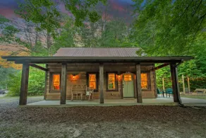 NEW! 2PM Check In! HotTub! 5 min drive to Downtown - Image 2