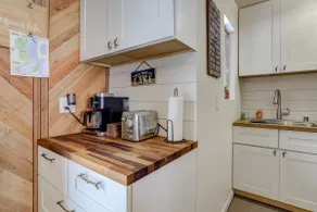 Whispering Pines Cabin - Family and pet Friendly Abode - Image 5
