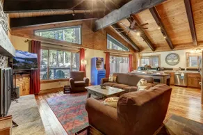 Willow's Hideaway - Pet Friendly Cozy Cabin! - Image 5