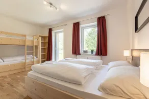 Vacation home with 3 bedrooms - Image 3