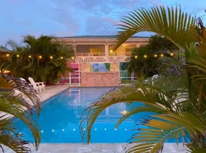 Stylish Studio at El Flamingo Beach Club - Image 4