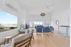 72 Seagull Ave Chiton - BYO Linen - Image 5