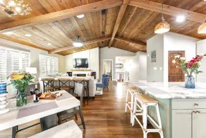 Luxury on Lake LBJ with Hot Tub Firepit & Boat Slip - Image 2