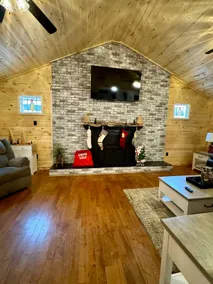 Mountaineer Hillbilly Retreat - Hatfield McCoy - Image 4
